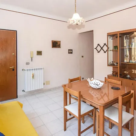 1 Bedroom In Im Lägenhet