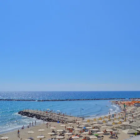 Apartment 1 Bedroom In Im Sanremo