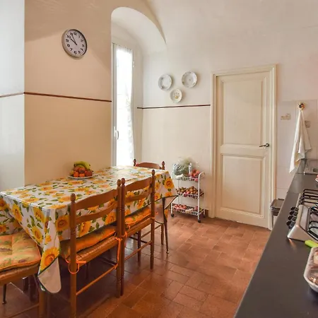 Apartment 1 Bedroom In Im Sanremo